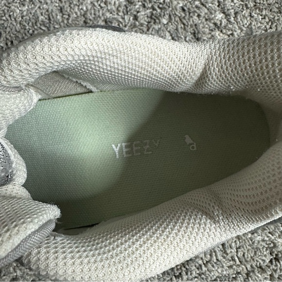 adidas Yeezy Boost 700 V2 Tephra sneakers 7 tennis shoes gym street gray comfort - Picture 11 of 12